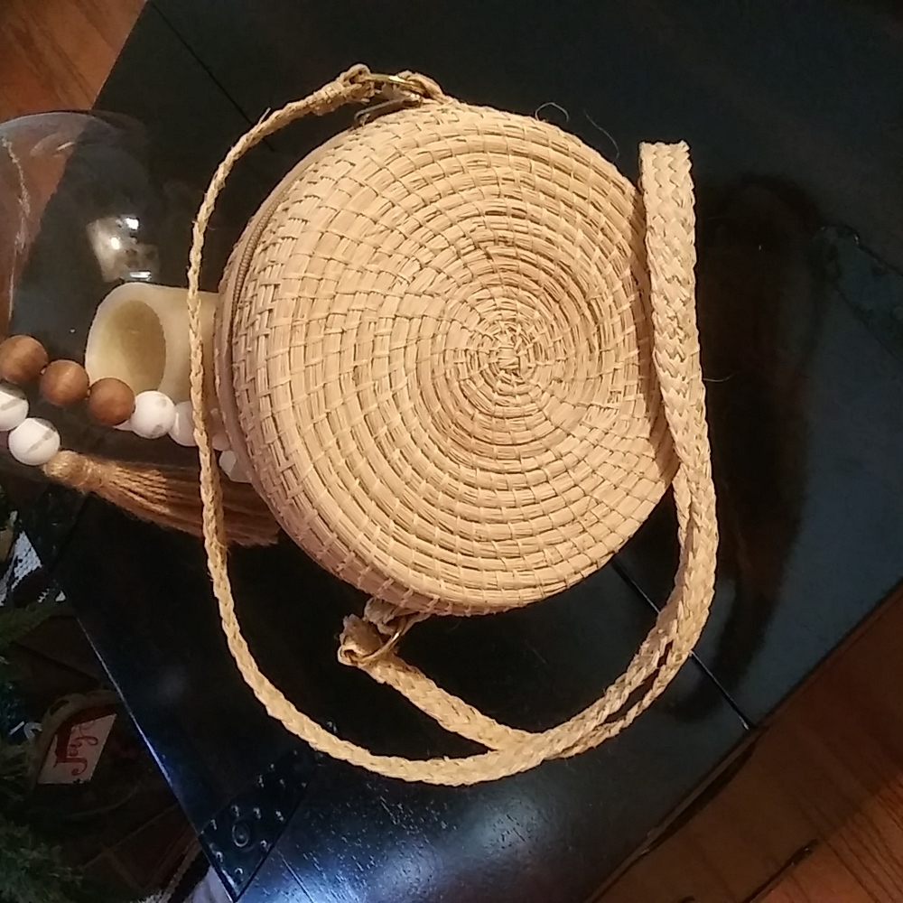 Boho straw crossbodybag.